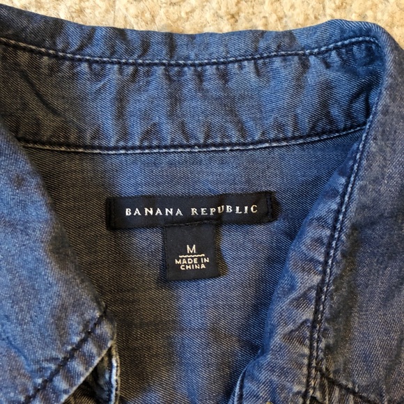 Banana Republic Blue Button Down - Picture 4 of 5